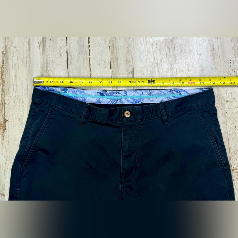 Tommy Bahama Chino Shorts Men's 36 Performance Athletic Black - Picture 4 of 9